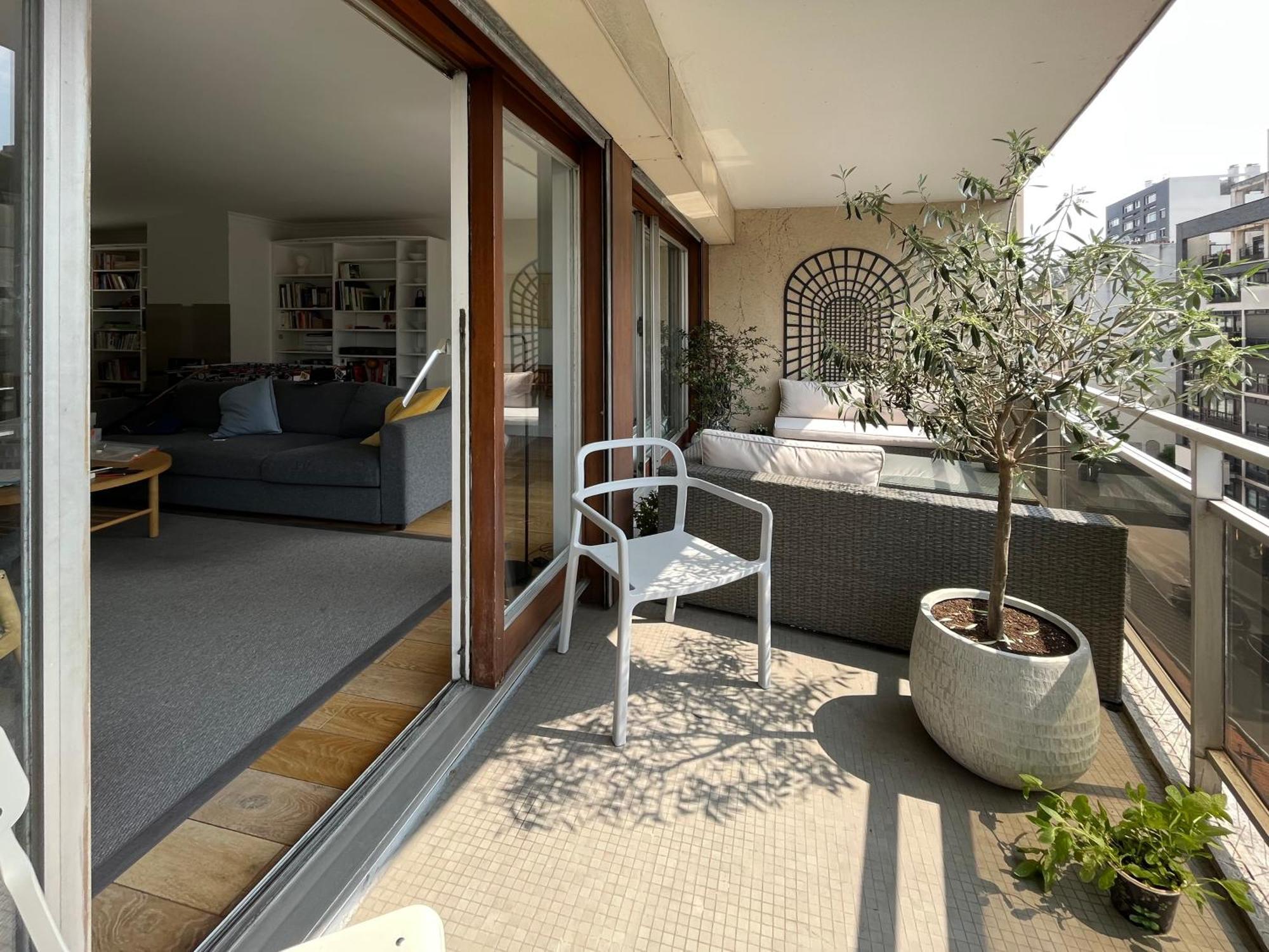 Grand Bright Apartment-4bdr-130m2 Appartamento *