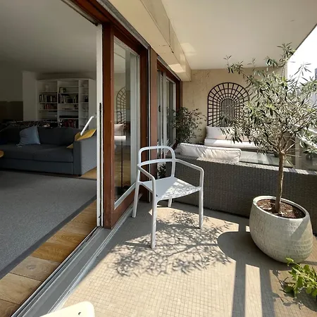 Grand Bright Apartment-4bdr-130m2 Apartment *