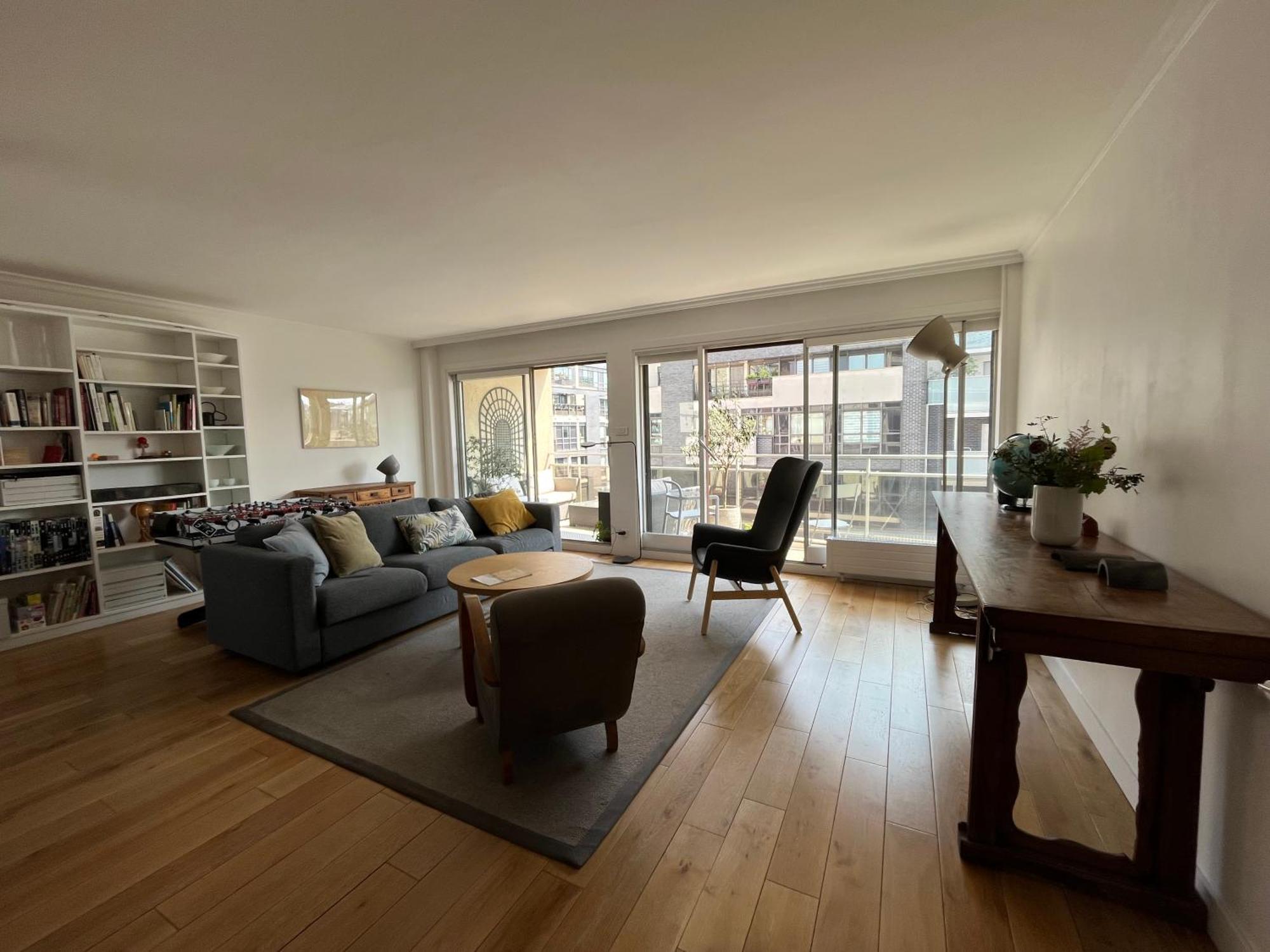 Grand Bright Appartment-4bdr-130m2 *