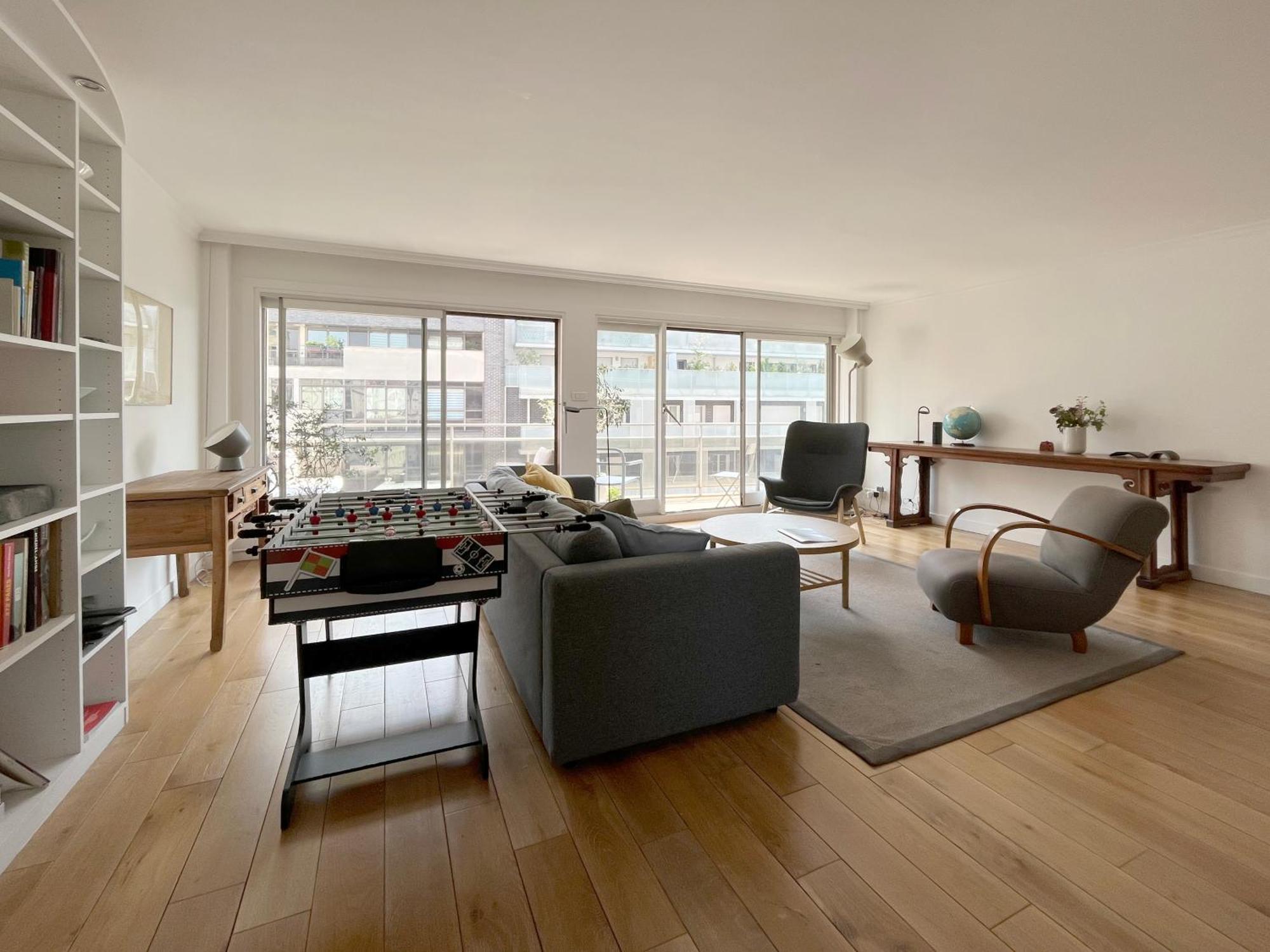 Grand Bright Apartment-4bdr-130m2 Paris