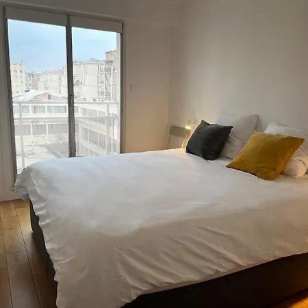 Grand Bright Apartment-4bdr-130m2 Appartamento *